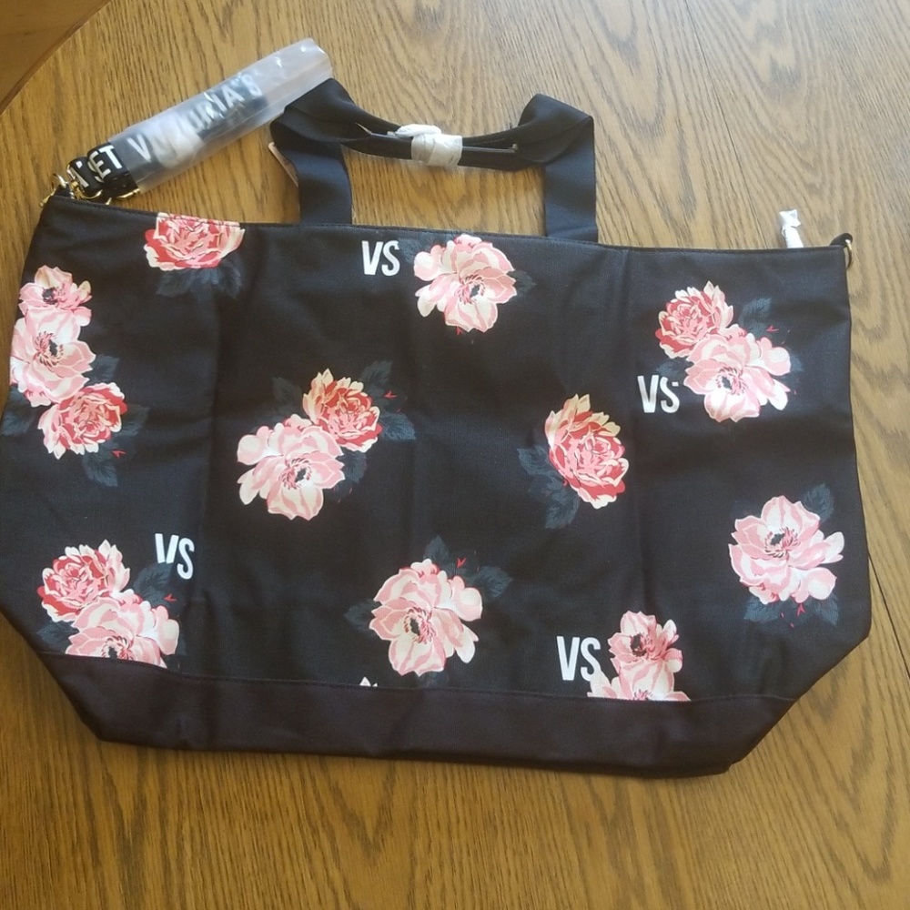 NWT VS weekender